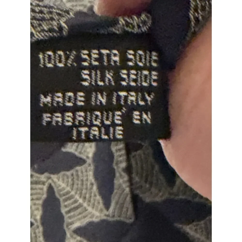 Giorgio Armani Cravatte 100% Silk Tie Made Italy Navy Gold Geometric